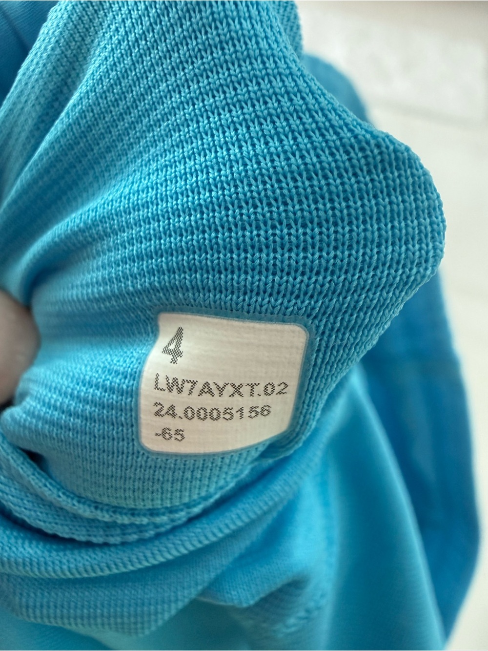 Lululemon Women's
Performance Athletic Shorts.  Size 4 - Picture 5 of 6